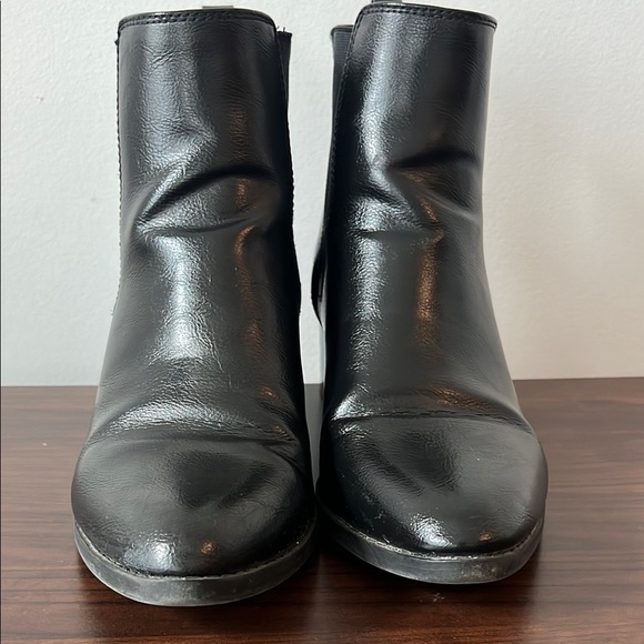 Call It Spring Black Chelsea Ankle Boots – Size 7 - Picture 2 of 6